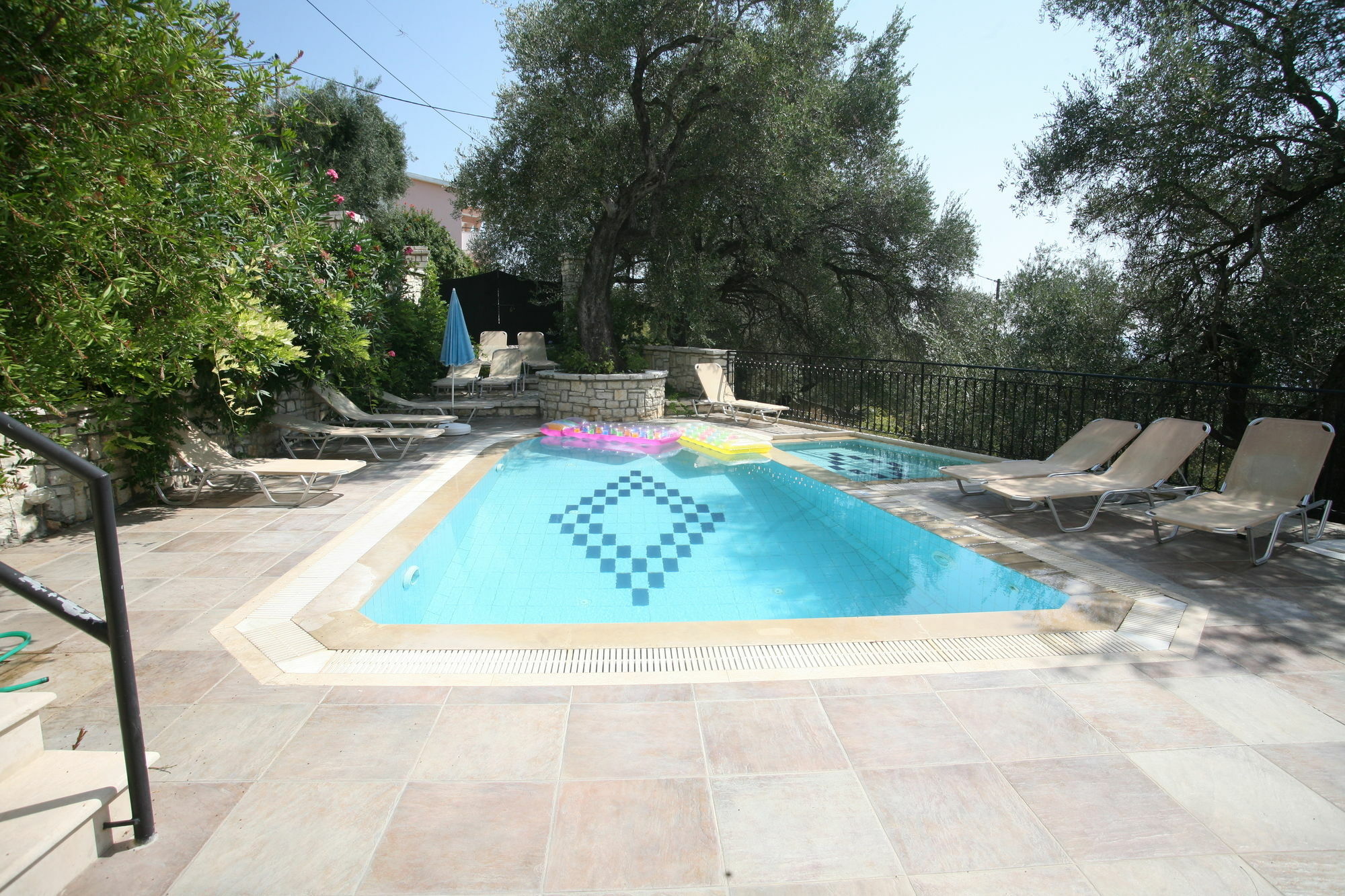 Aphrodite Apartments Nisaki  ภายนอก รูปภาพ